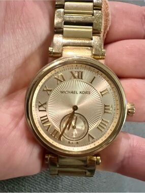 Michael Kors MK5867 Skylar Watch
